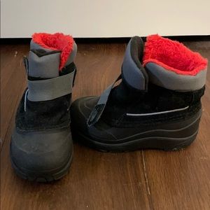 North Face toddler alpenglow boots